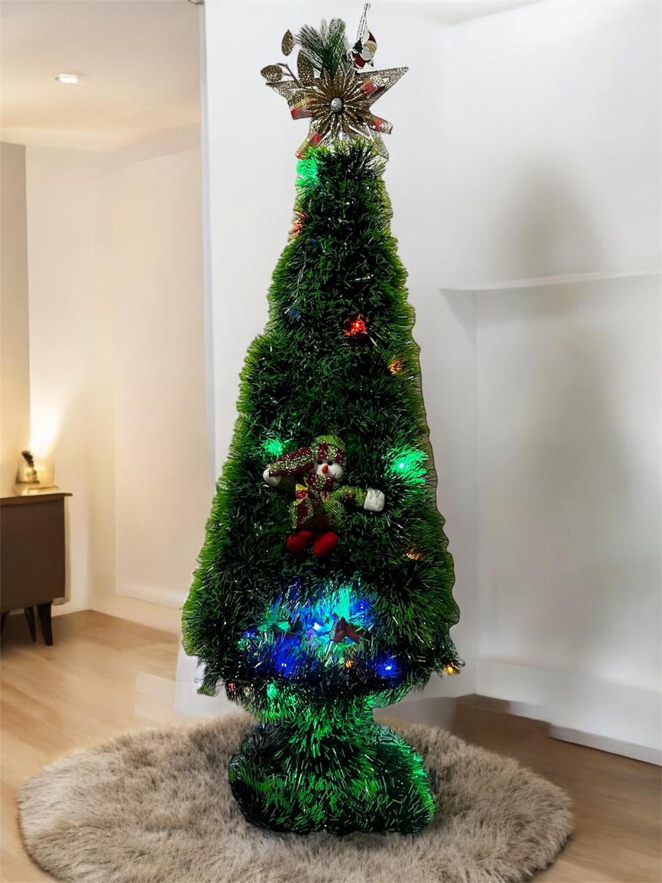 Árbol de Navidad con Pesebre Incorporado